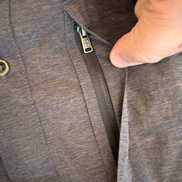 SWISSTECH Charcoal Performance Long Sleeve Button Up Shirt Large Stretch NWOT - Picture 3 of 12